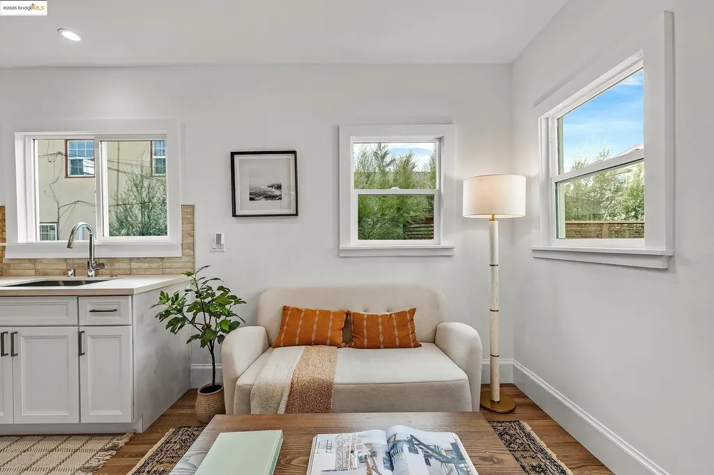 1515 Derby Street Berkeley CA 94703