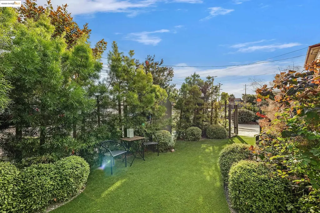 1515 Derby Street Berkeley CA 94703