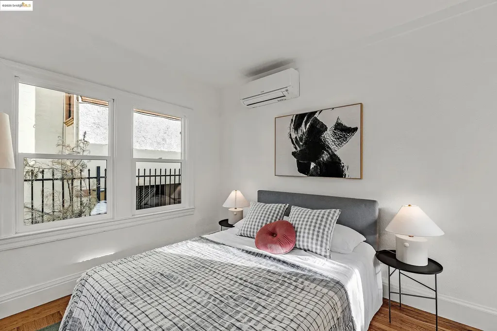 1515 Derby Street Berkeley CA 94703