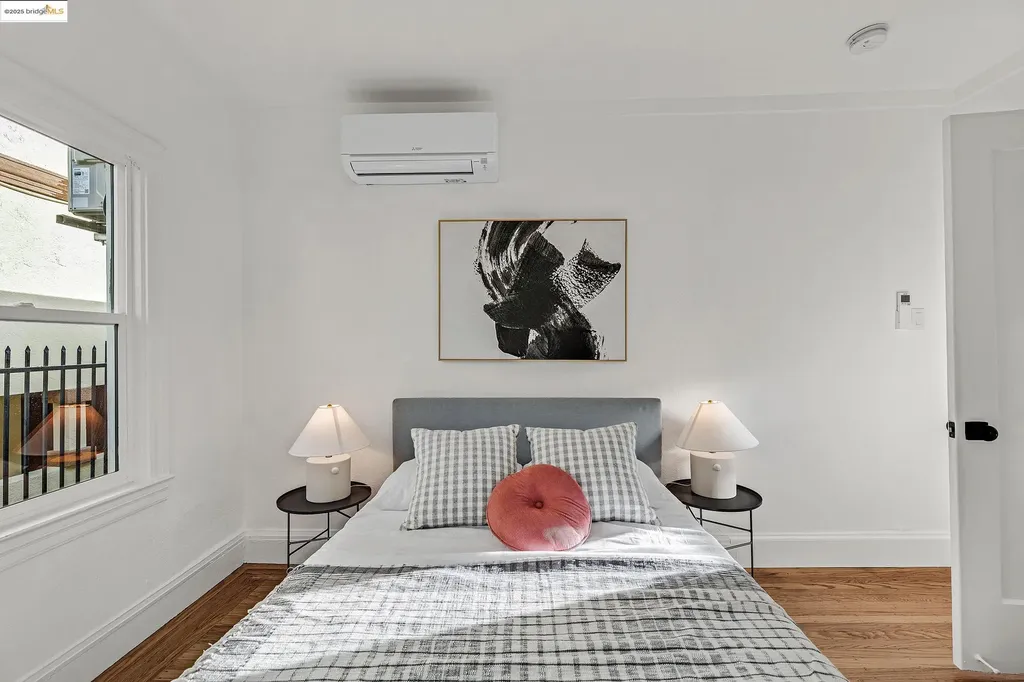 1515 Derby Street Berkeley CA 94703