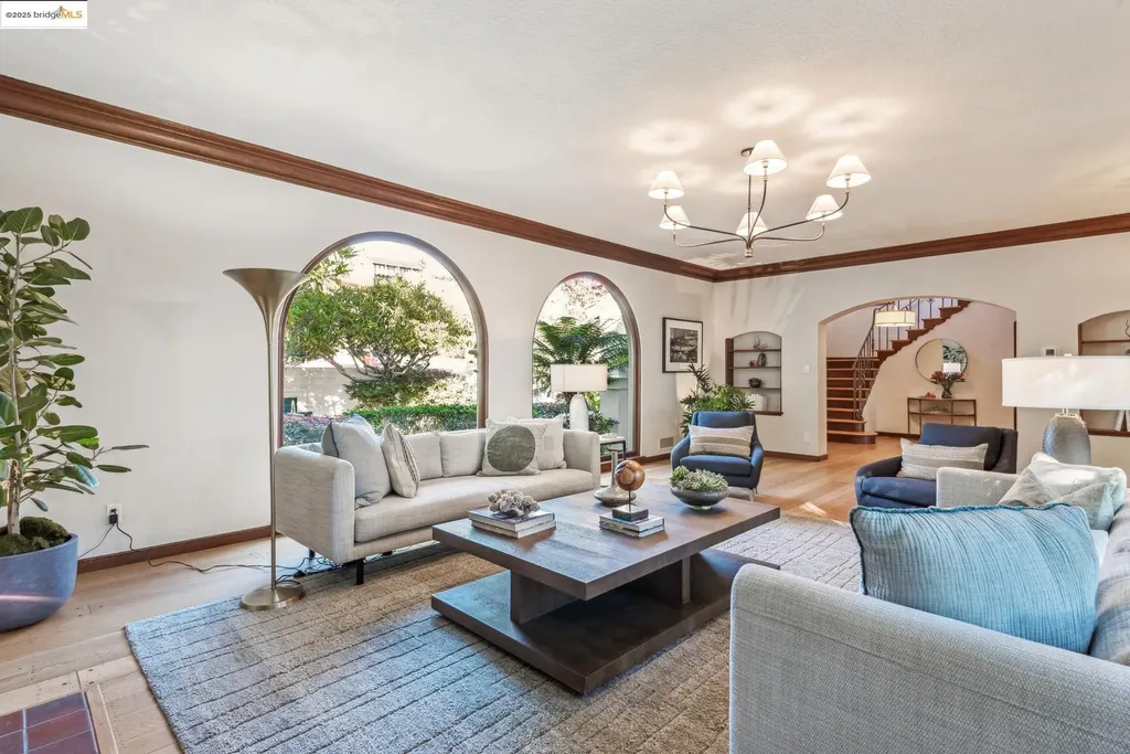 5311 Golden Gate Avenue Oakland CA 94618