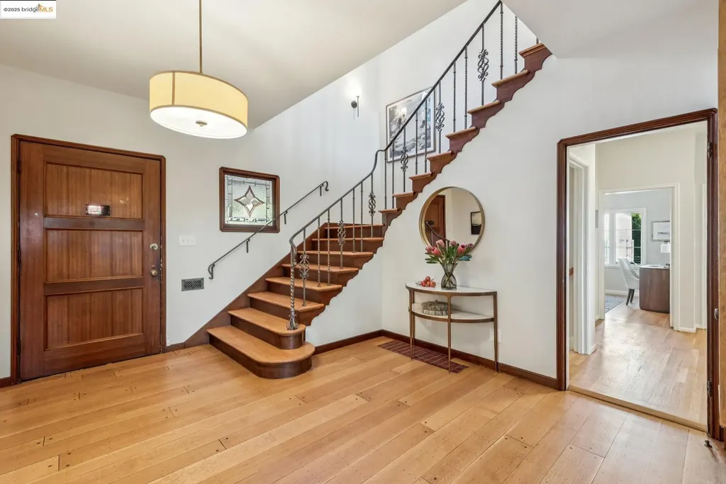 5311 Golden Gate Avenue Oakland CA 94618
