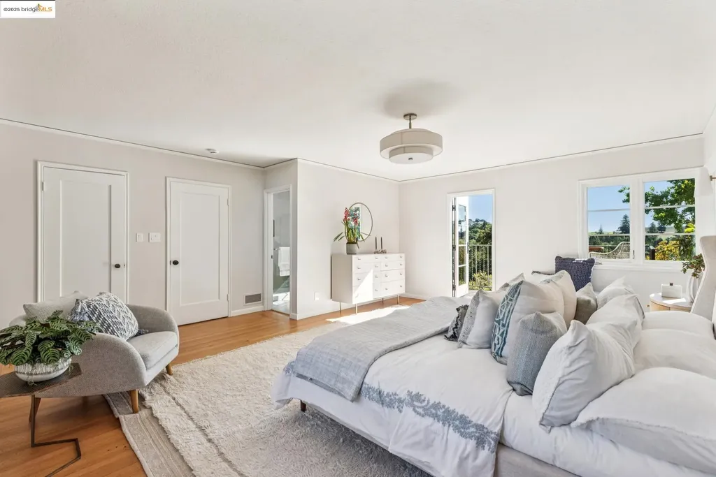 5311 Golden Gate Avenue Oakland CA 94618