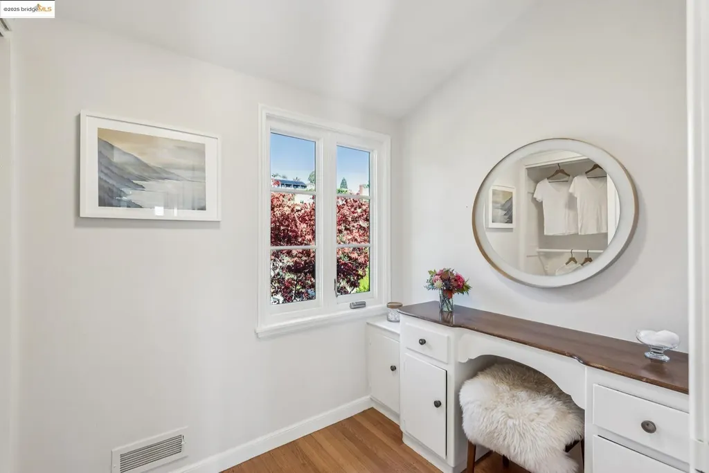 5311 Golden Gate Avenue Oakland CA 94618