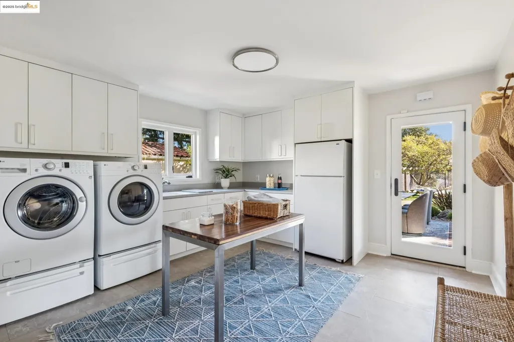 5311 Golden Gate Avenue Oakland CA 94618