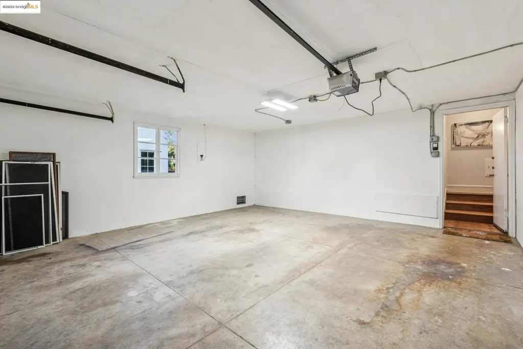 5311 Golden Gate Avenue Oakland CA 94618