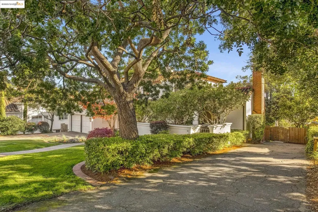 5311 Golden Gate Avenue Oakland CA 94618