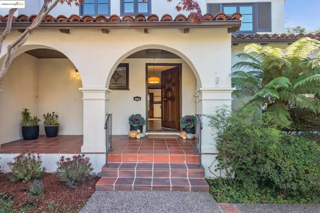 5311 Golden Gate Avenue Oakland CA 94618