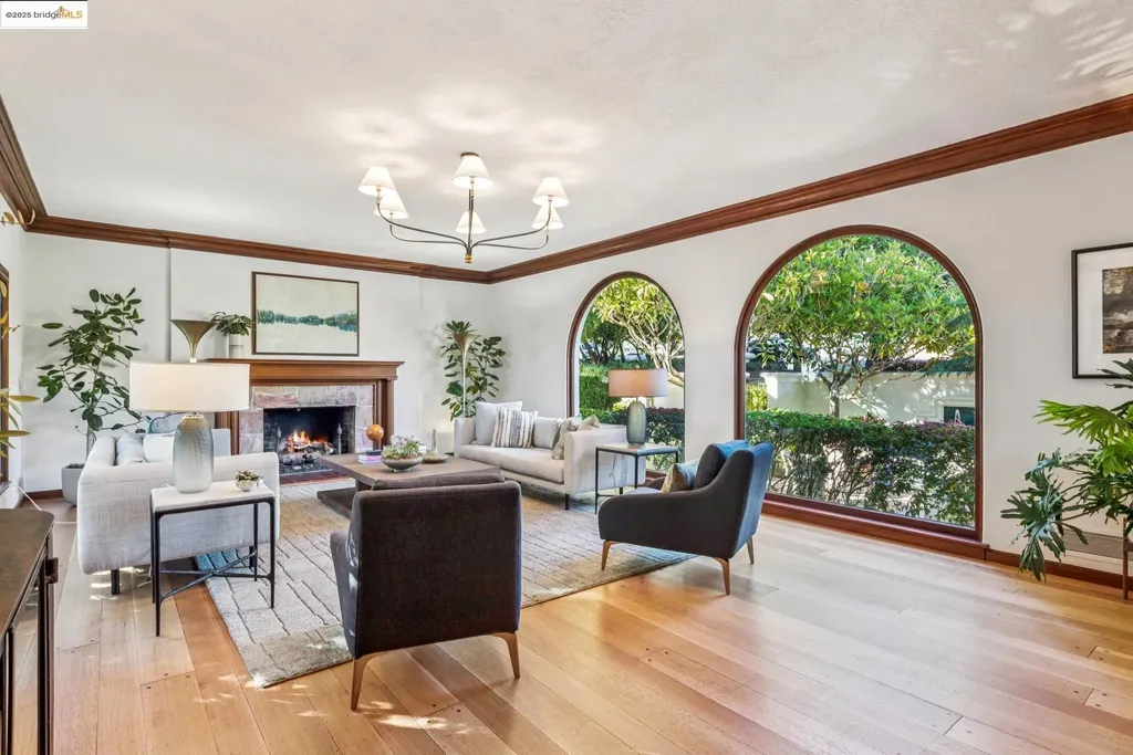 5311 Golden Gate Avenue Oakland CA 94618