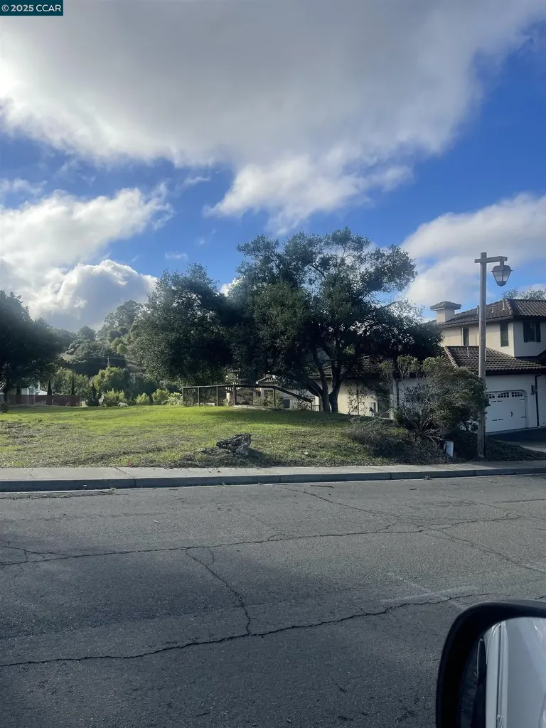 204 Rancho Pinole CA 94803