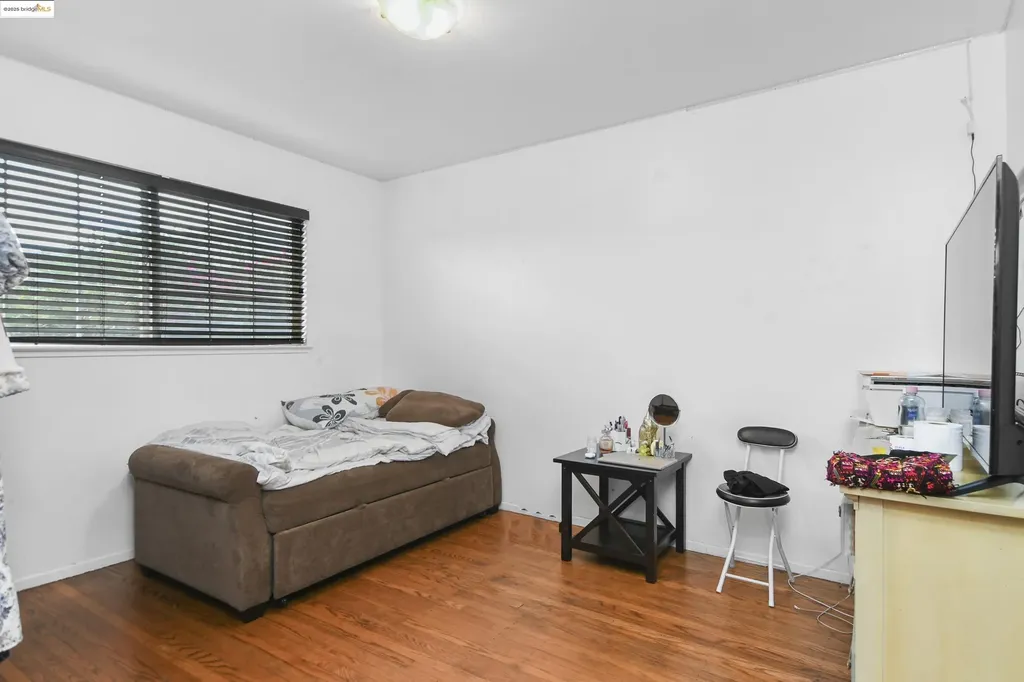 447 16th Street Richmond CA 94804