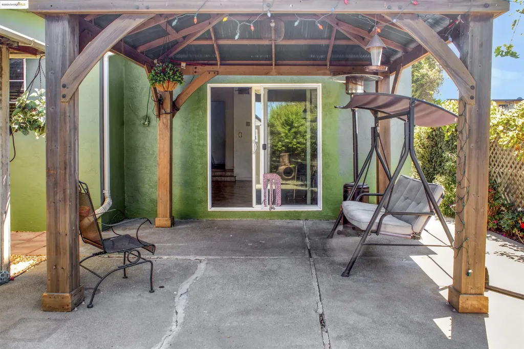 447 16th Street Richmond CA 94804