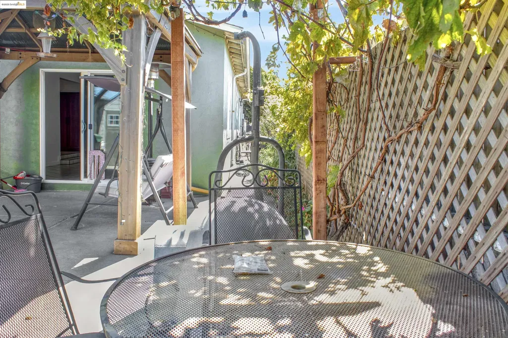 447 16th Street Richmond CA 94804