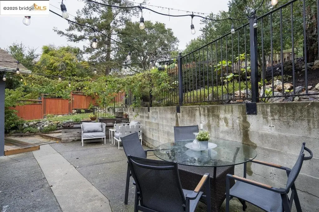 2400 Mira Vista Drive El Cerrito CA 94530