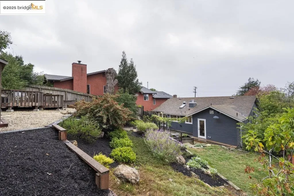 2400 Mira Vista Drive El Cerrito CA 94530
