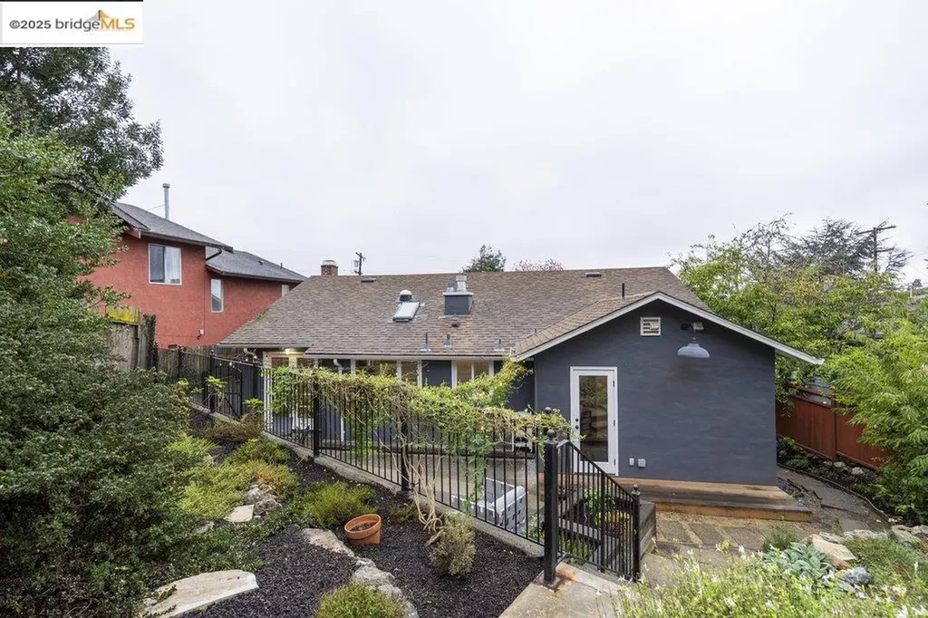 2400 Mira Vista Drive El Cerrito CA 94530