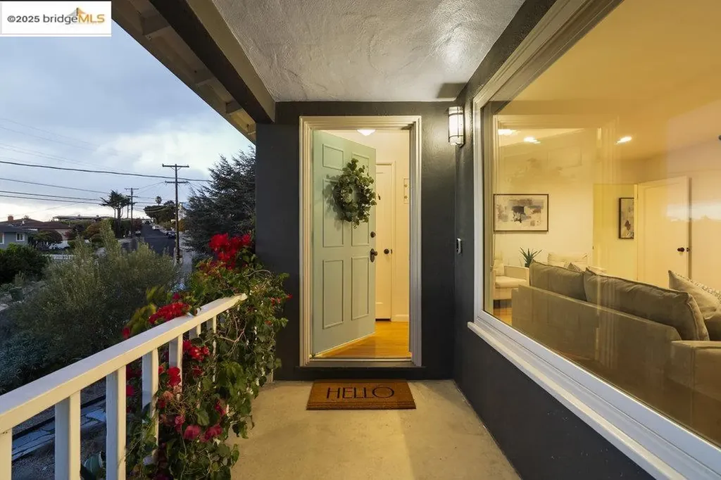 2400 Mira Vista Drive El Cerrito CA 94530