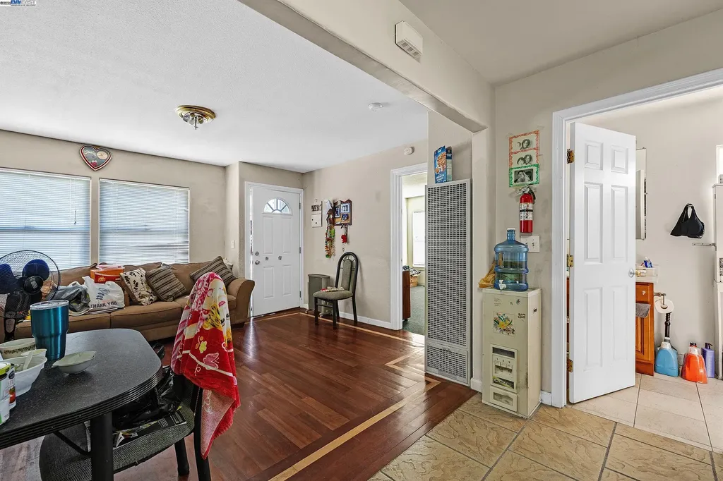 2607 23rd Avenue Oakland CA 94606