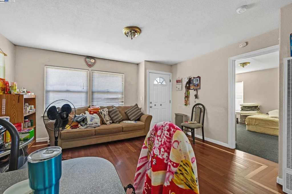 2607 23rd Avenue Oakland CA 94606