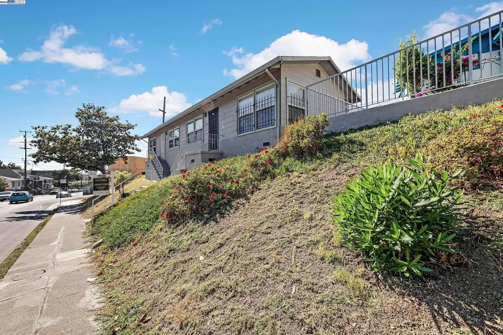 2607 23rd Avenue Oakland CA 94606
