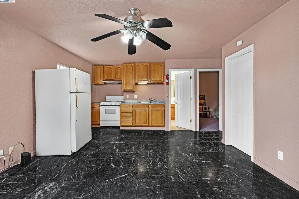 2607 23rd Avenue Oakland CA 94606