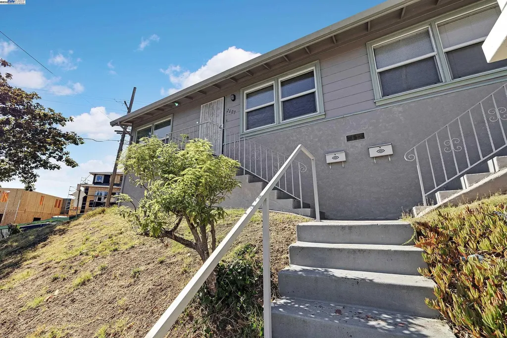 2607 23rd Avenue Oakland CA 94606