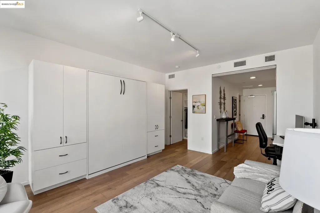 1433 Bush Street San Francisco CA 94109