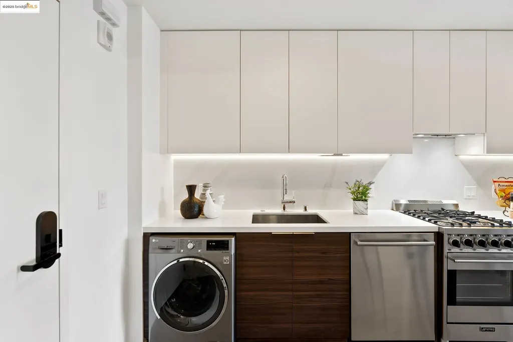 1433 Bush Street San Francisco CA 94109