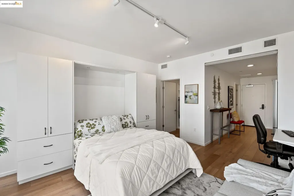 1433 Bush Street San Francisco CA 94109