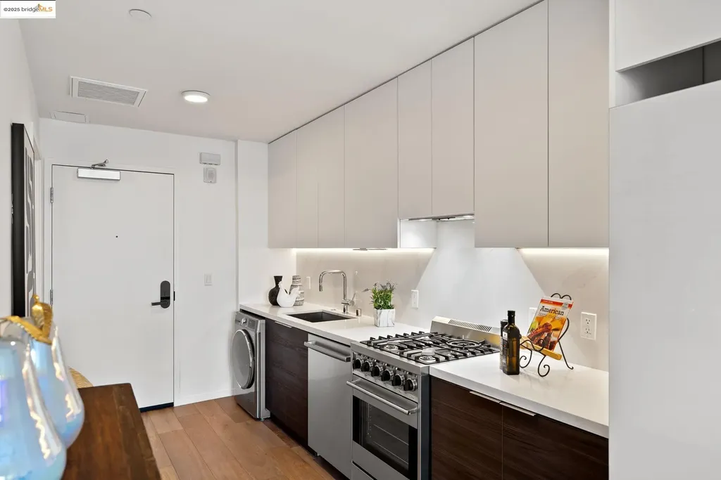 1433 Bush Street San Francisco CA 94109