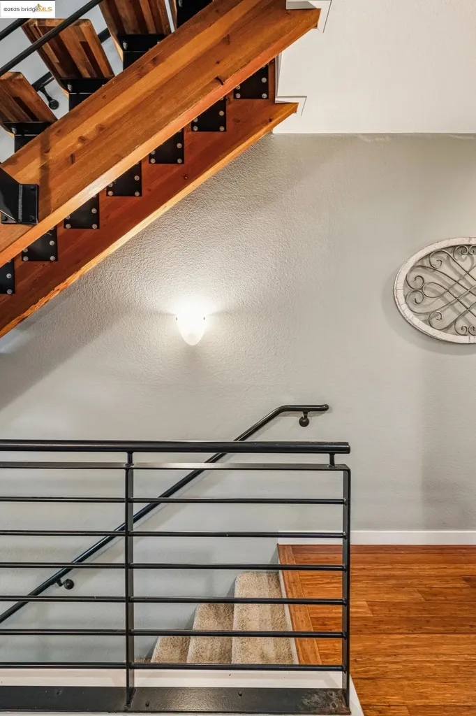 1211 Wood Street Oakland CA 94607