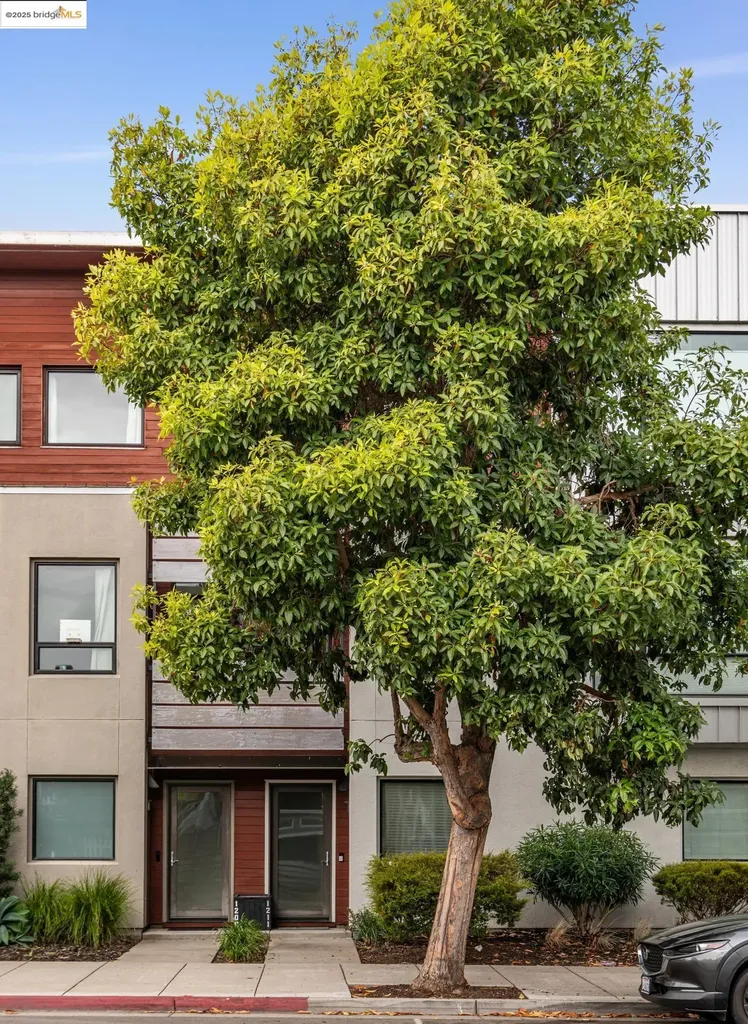 1211 Wood Street Oakland CA 94607