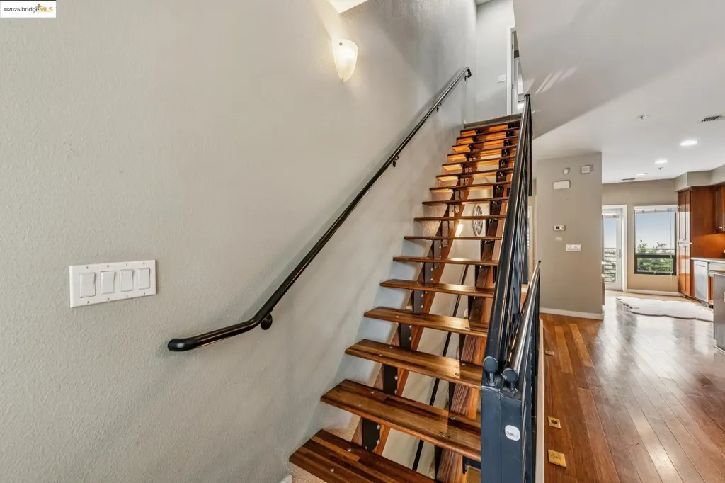 1211 Wood Street Oakland CA 94607