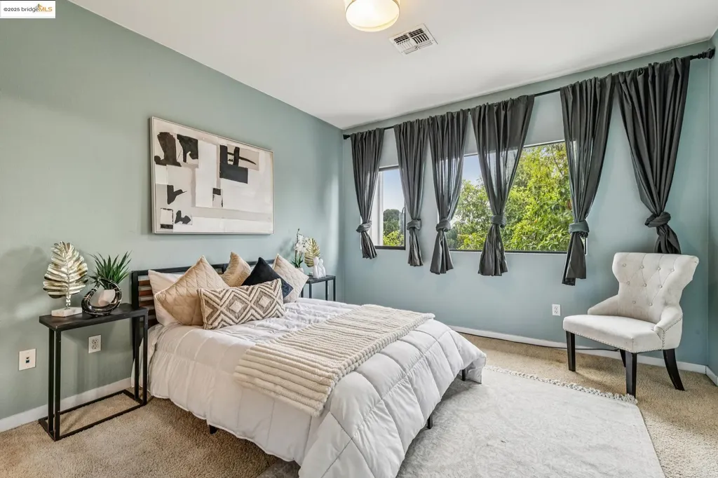 1211 Wood Street Oakland CA 94607