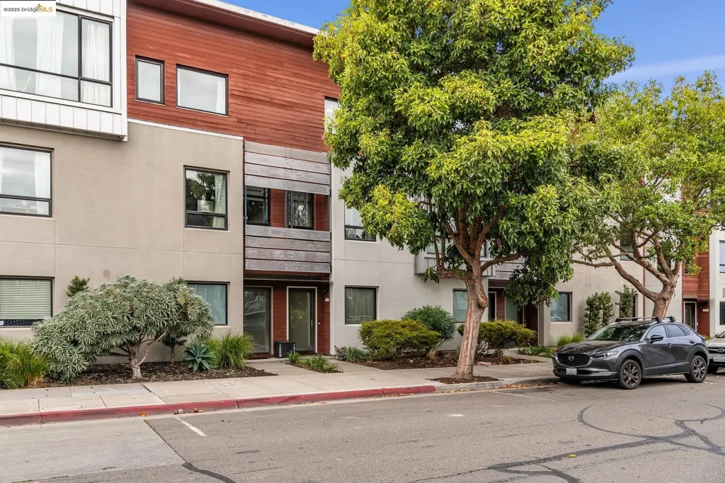 1211 Wood Street Oakland CA 94607