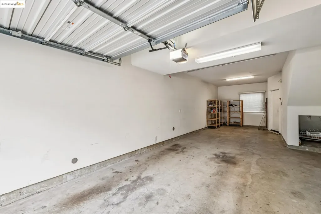1211 Wood Street Oakland CA 94607
