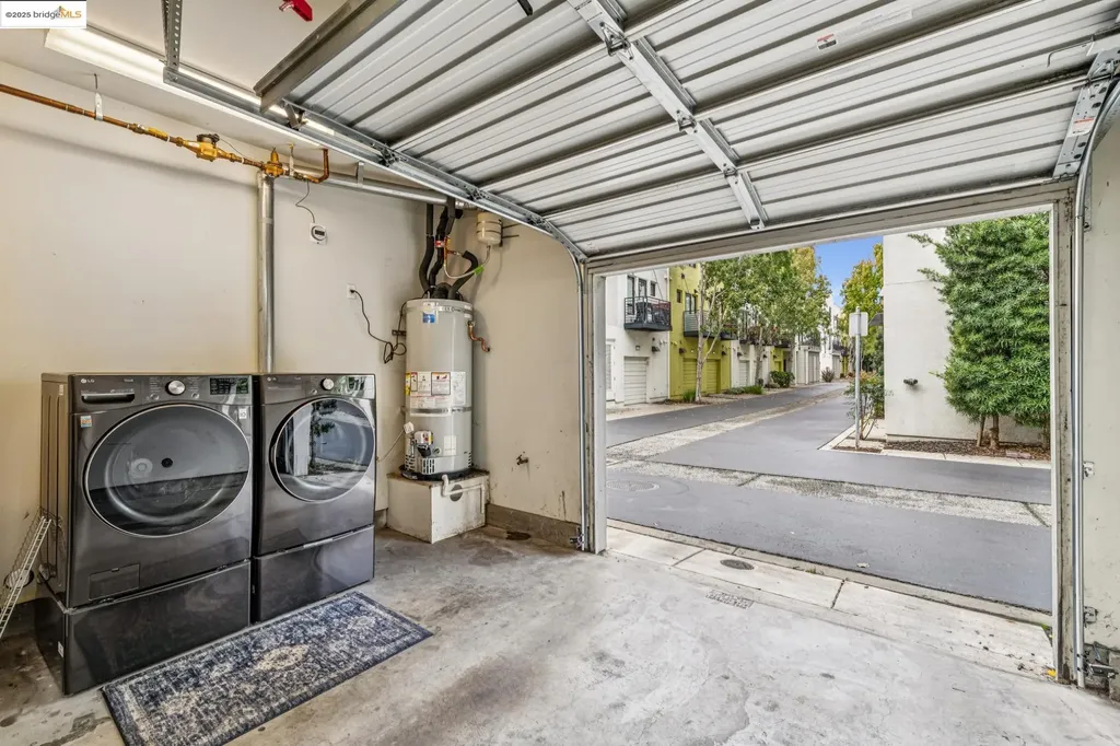 1211 Wood Street Oakland CA 94607