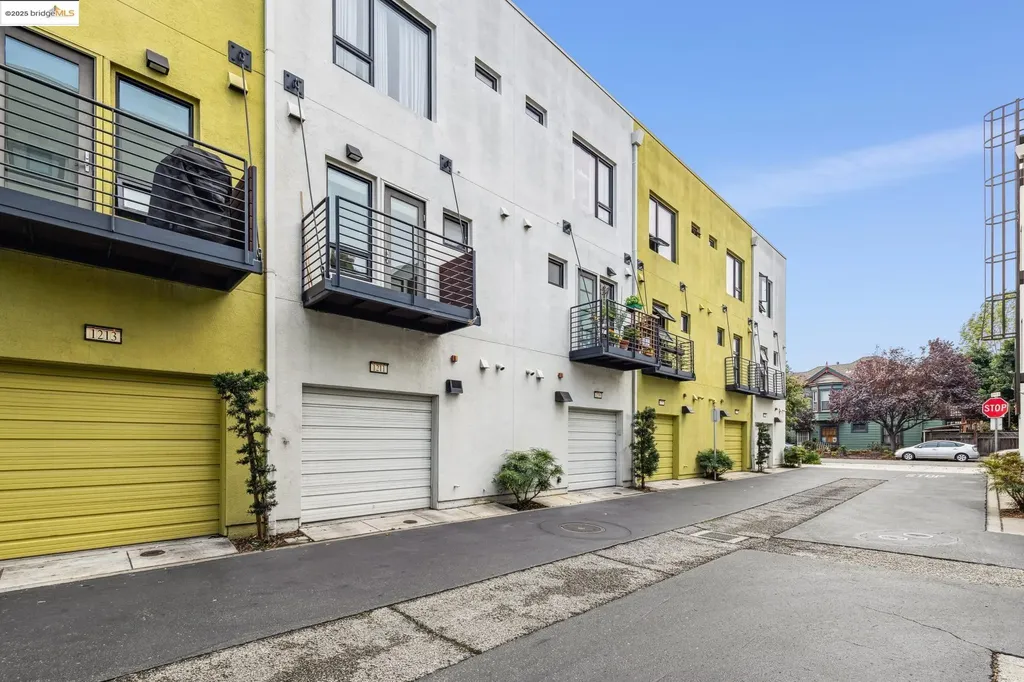 1211 Wood Street Oakland CA 94607