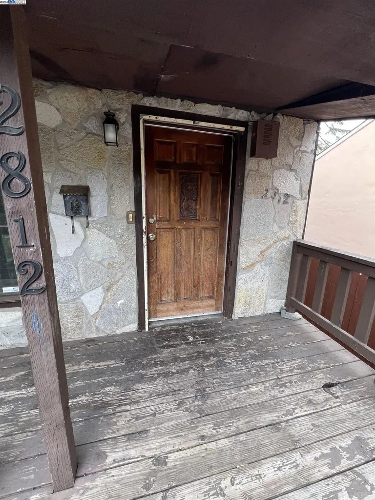 2812 Sydney Way Castro Valley CA 94546