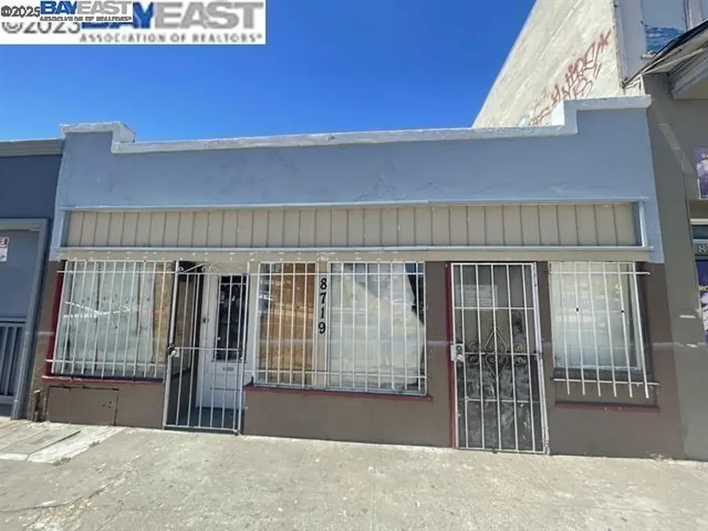 8719 International Boulevard Oakland CA 94621
