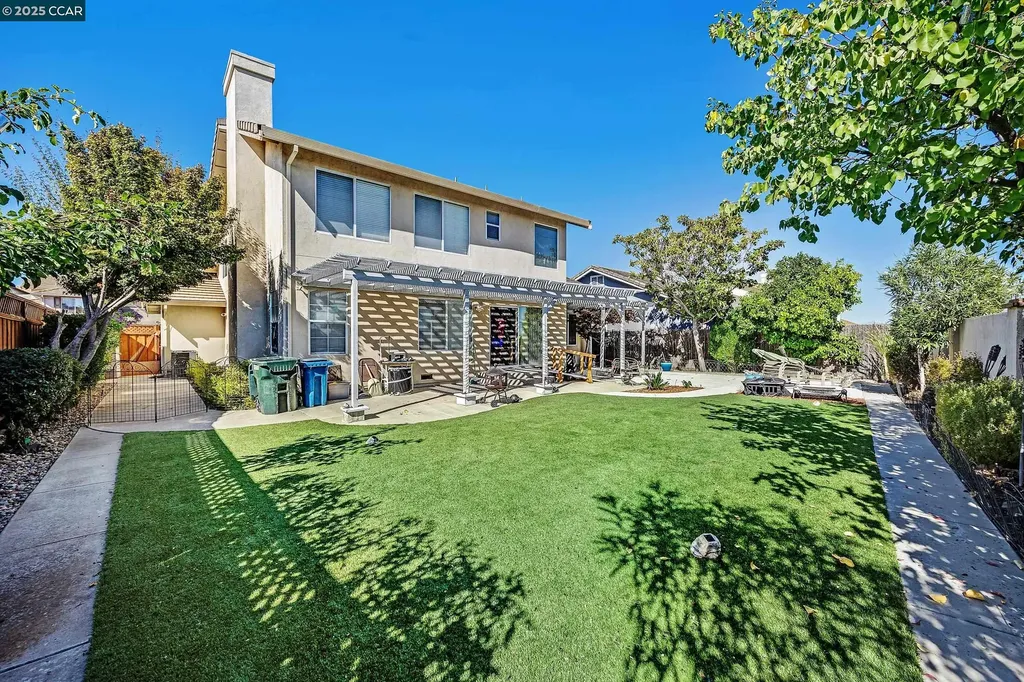 4653 Arabian Way Antioch CA 94531