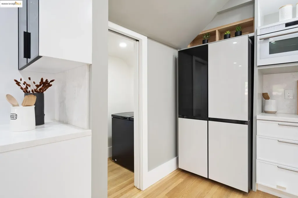 786 Trestle Glen Road Oakland CA 94610