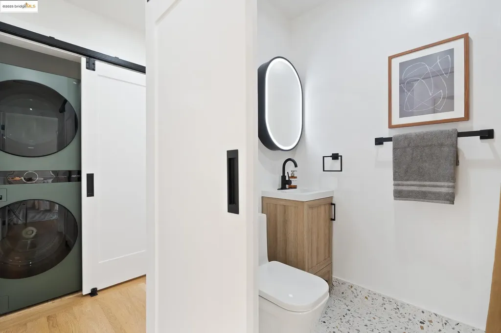 786 Trestle Glen Road Oakland CA 94610