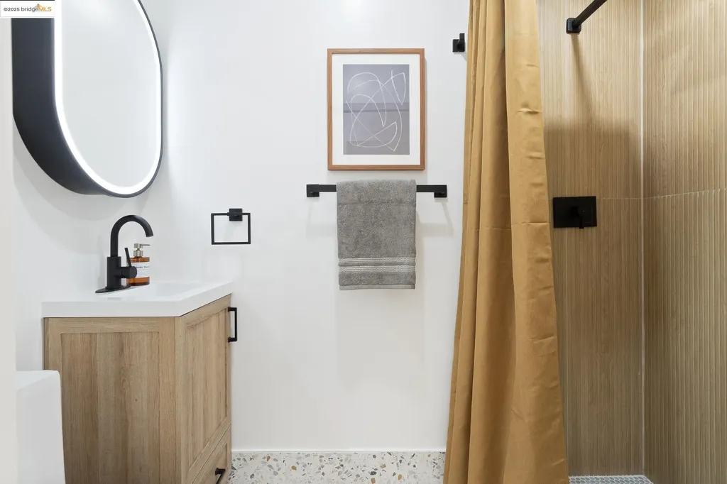 786 Trestle Glen Road Oakland CA 94610