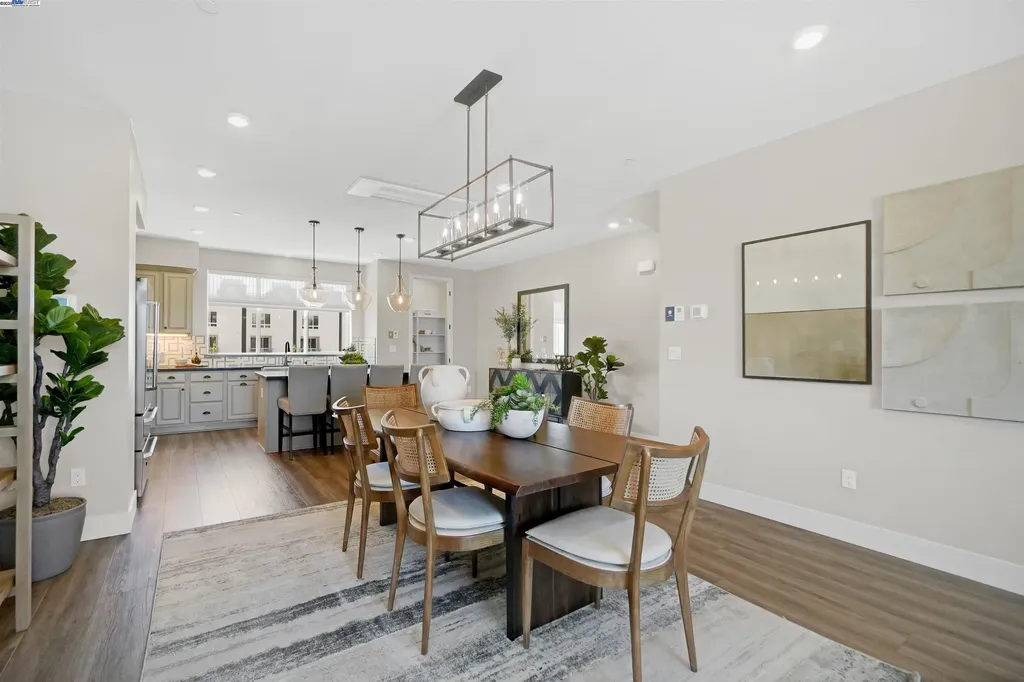 2256 Stanford Street Alameda CA 94501