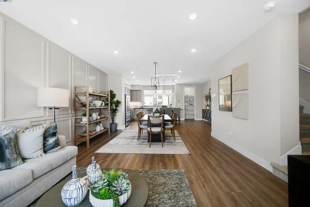2256 Stanford Street Alameda CA 94501