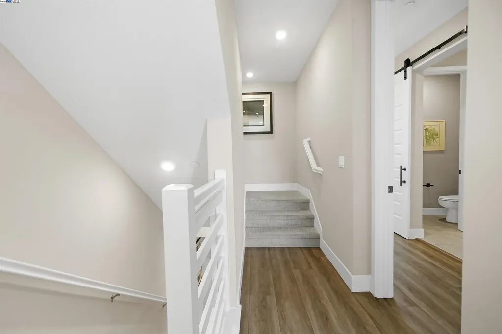 2256 Stanford Street Alameda CA 94501