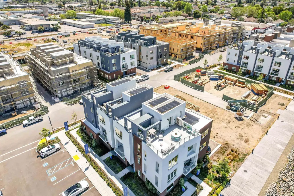 2256 Stanford Street Alameda CA 94501