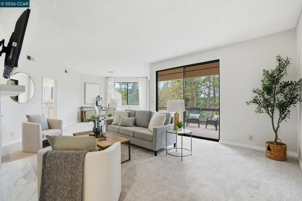 1221 Avenida Sevilla Walnut Creek CA 94595
