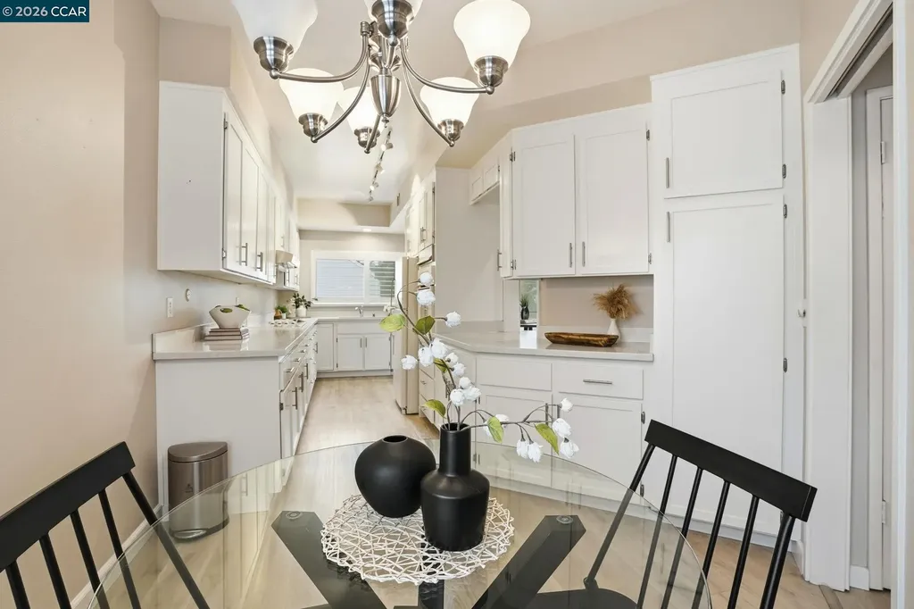 1221 Avenida Sevilla Walnut Creek CA 94595